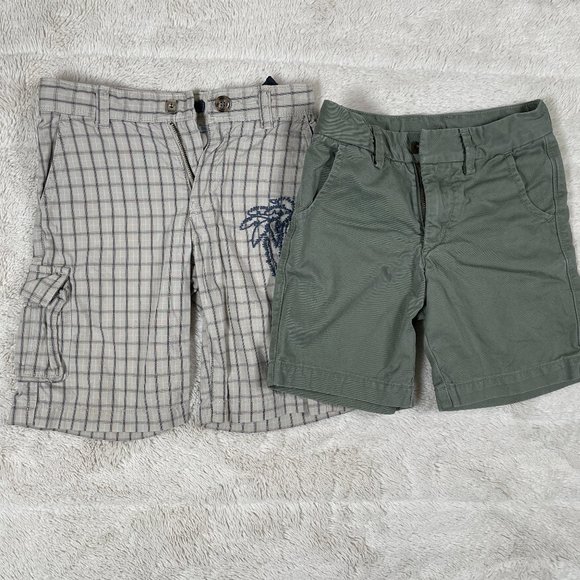 2 Pairs Gap Boys Shorts sz 5 - Picture 2 of 13